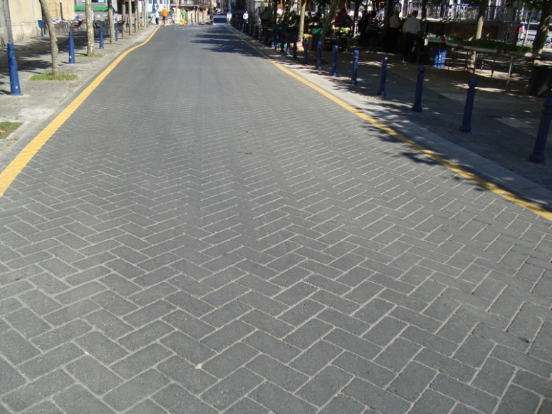 asfalto_impreso_en_plaza_del_solar_en_portugalete_2